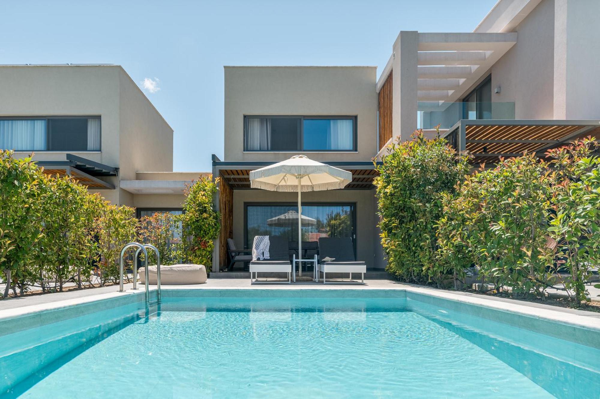 Dionisos Luxury